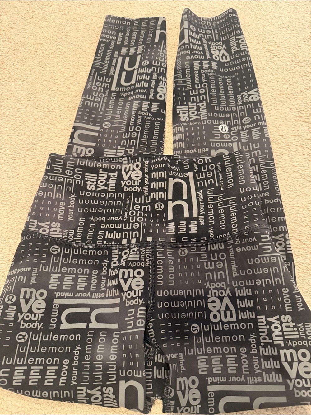 lululemon athletica Black & Gray Logo Print Leggings sz 4